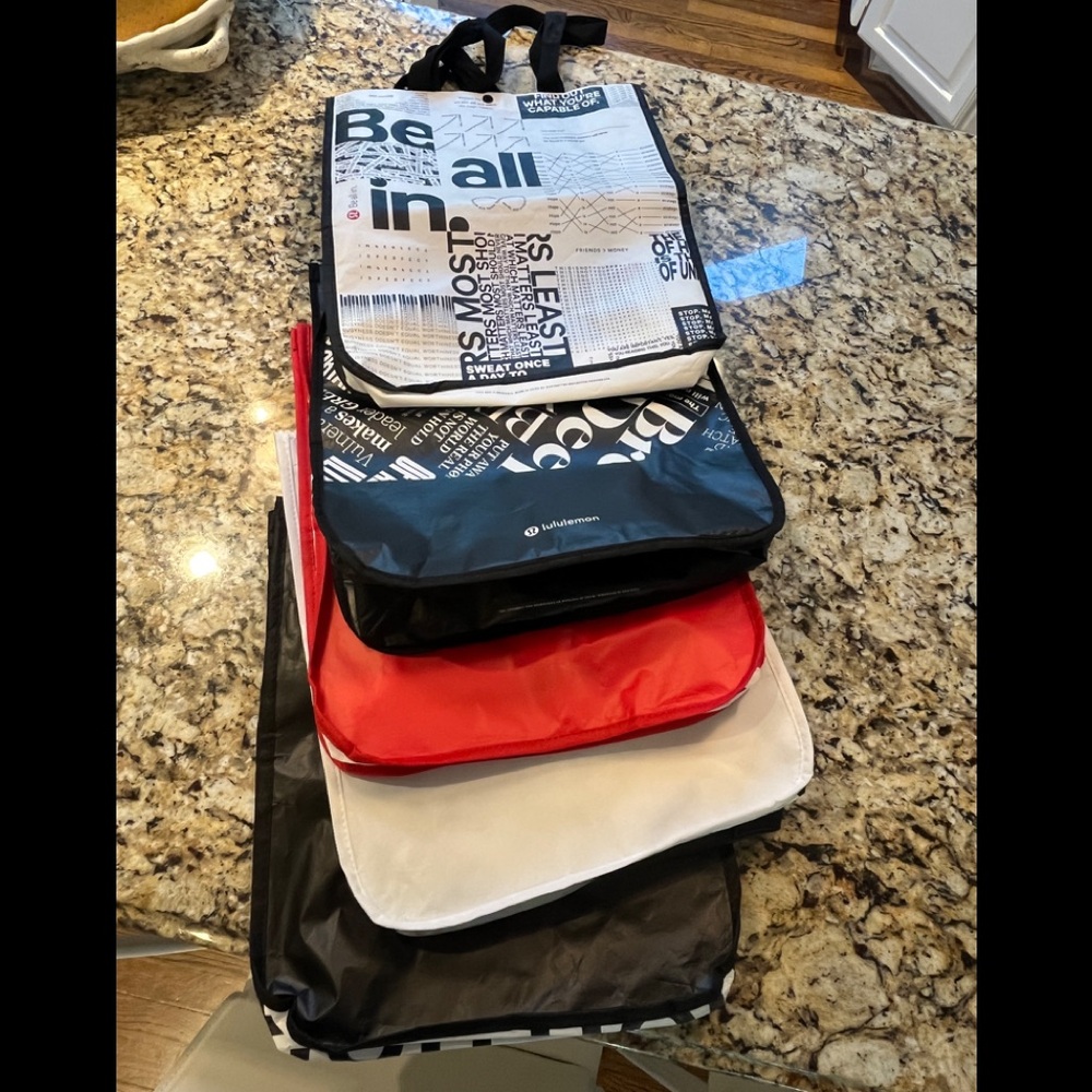 Lululemon bags